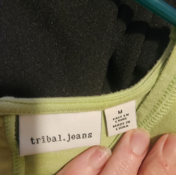 * Medium tribal.jeans top - Picture 2 of 4